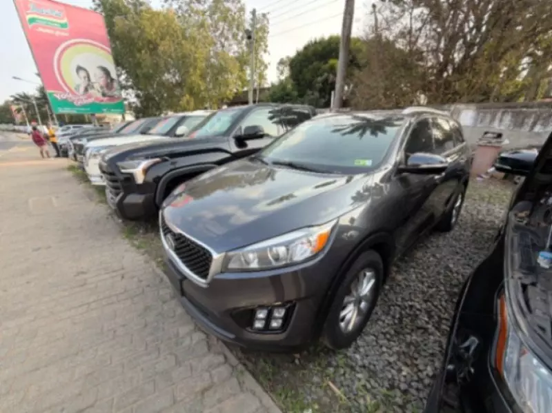 KIA Sorento   - 2017