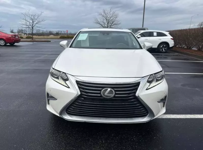 Lexus ES 350   - 2016