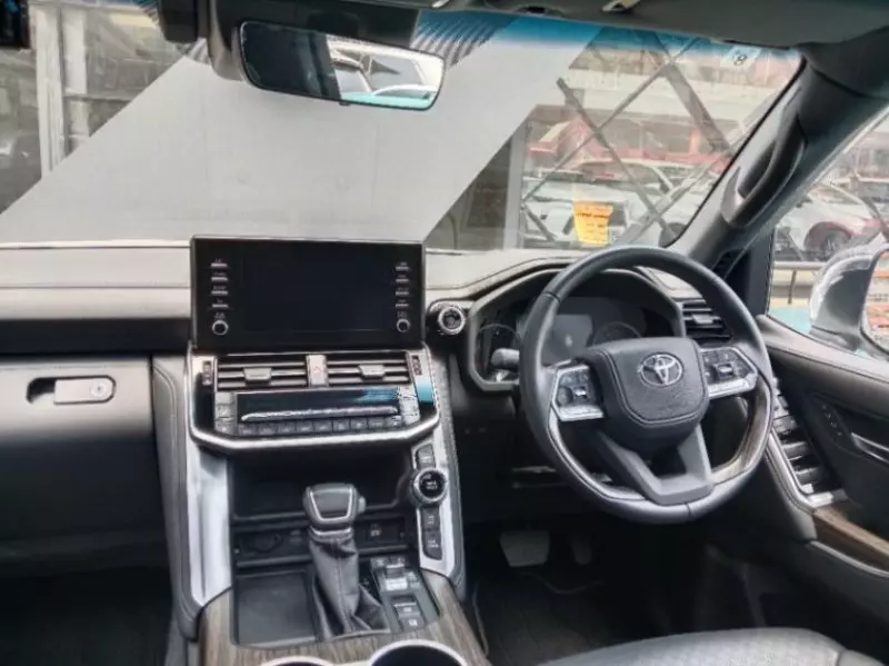 Toyota Landcruiser 300   - 2021