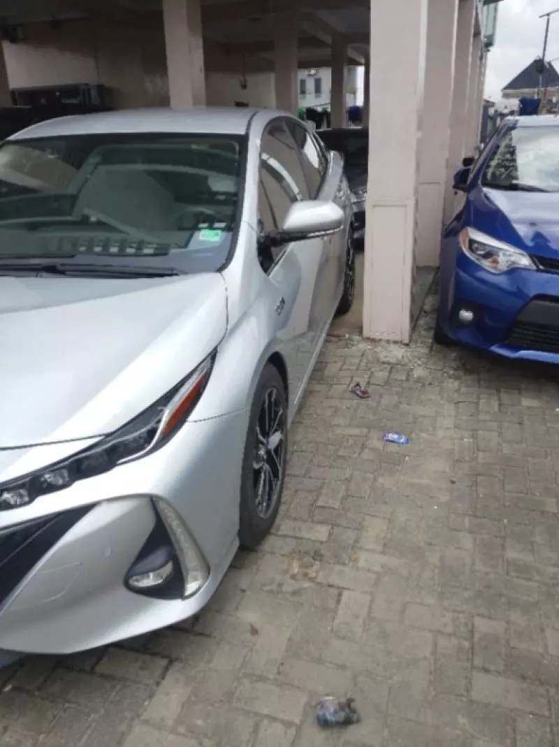 TOYOTA Prius Prime (PHEV)   - 2017