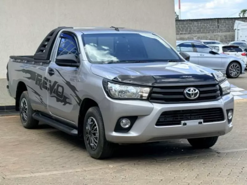TOYOTA Hilux   - 2018