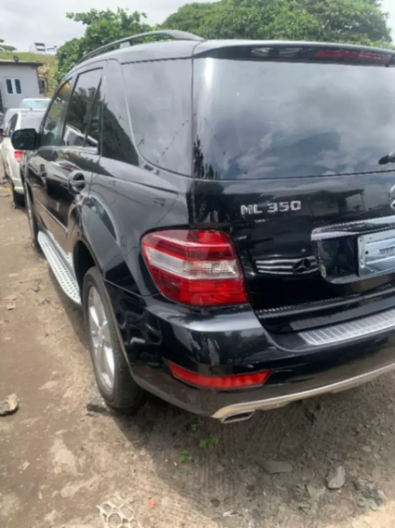 Mercedes-Benz ML 350   - 2010
