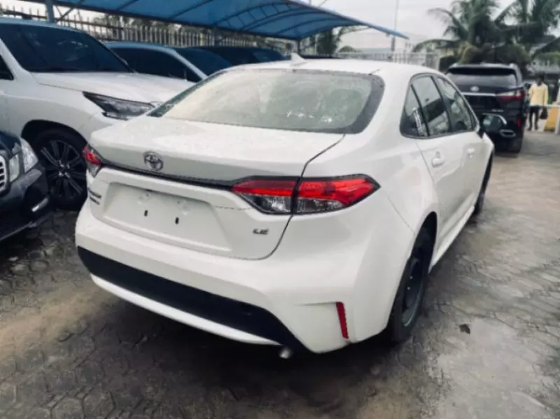 Toyota Corolla   - 2021