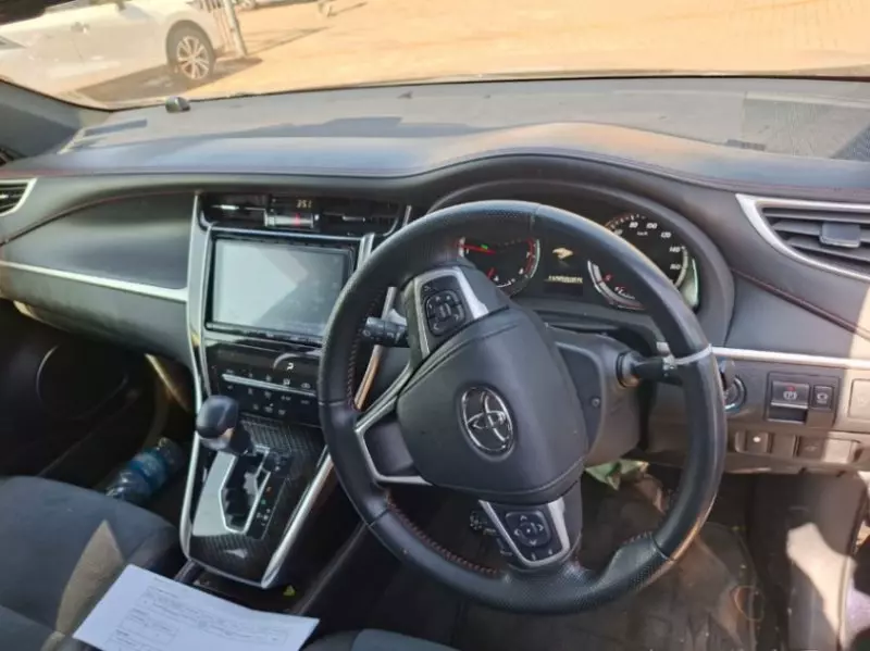 TOYOTA Harrier   - 2017