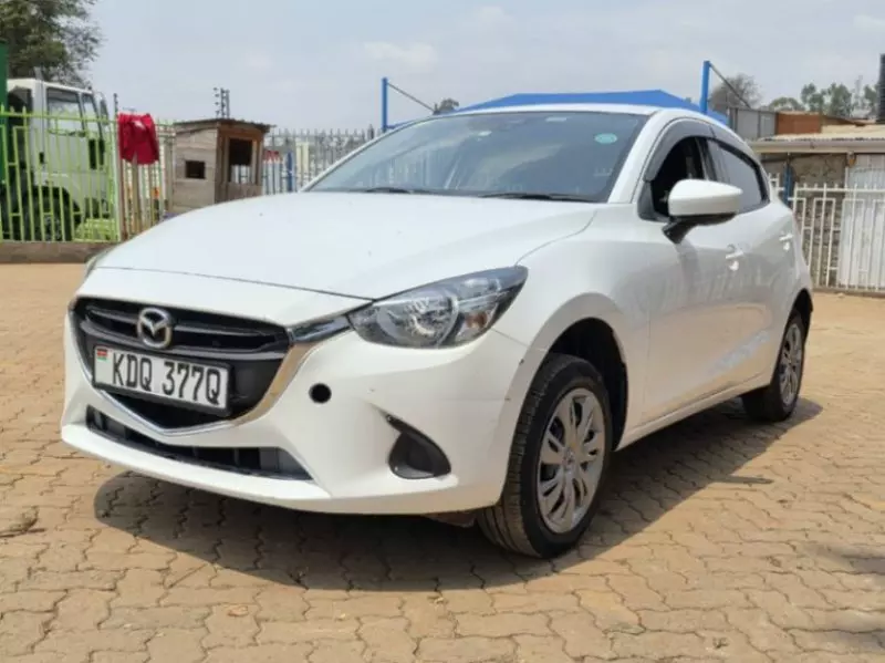 Mazda Demio   - 2017