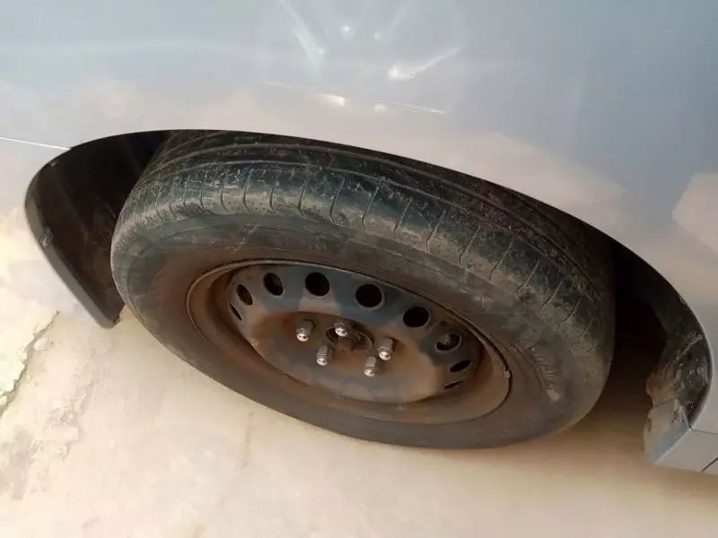 Toyota Noah   - 2012
