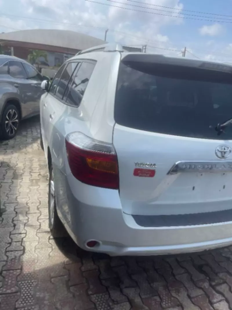 Toyota Highlander   - 2008