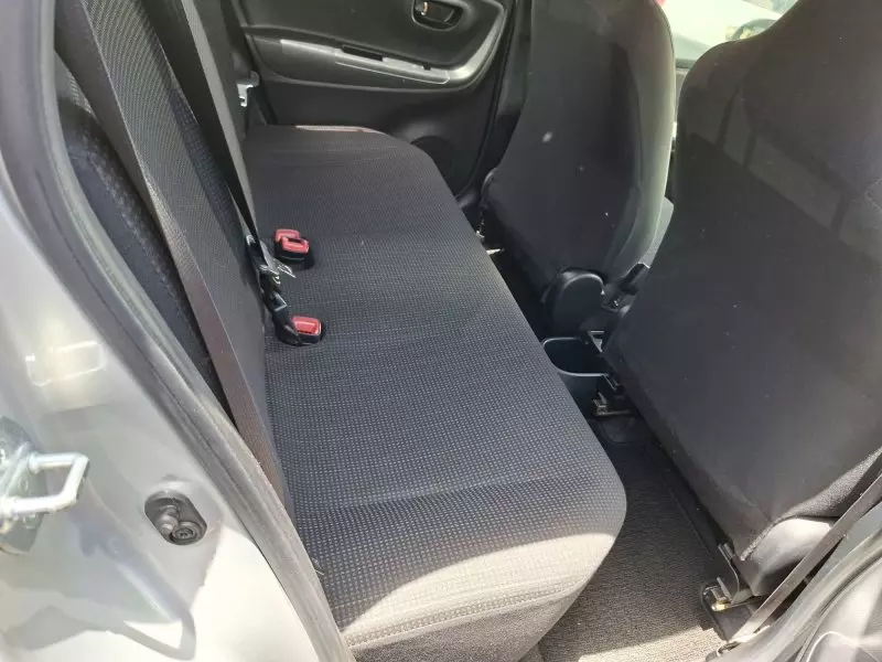 Toyota Vitz   - 2014