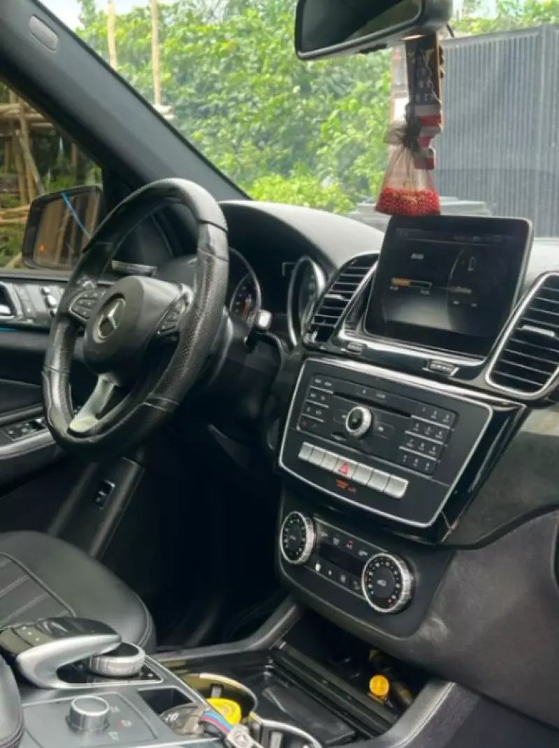 Mercedes-Benz GLE-Class   - 2018