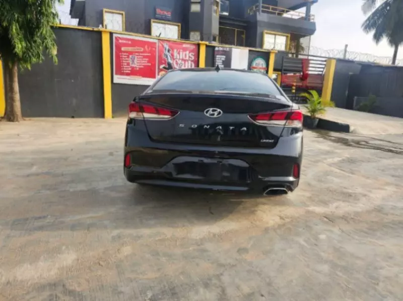 Hyundai Sonata   - 2018