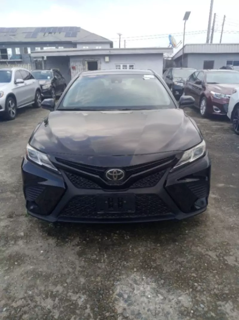 Toyota Camry   - 2019
