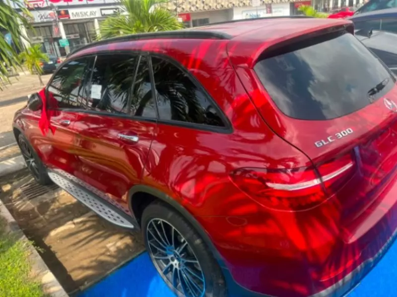 Mercedes-Benz GLC-Class   - 2019