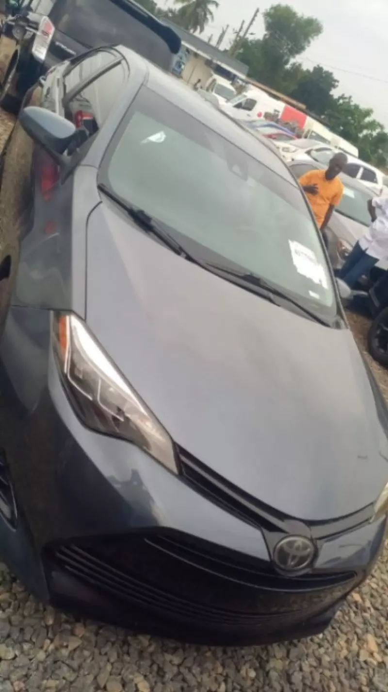 TOYOTA Corolla - 2019