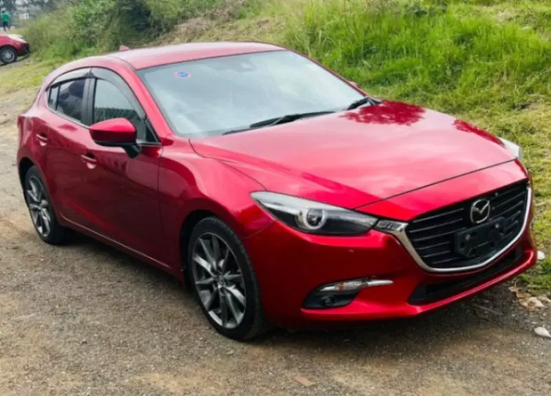 Mazda Axela    - 2018