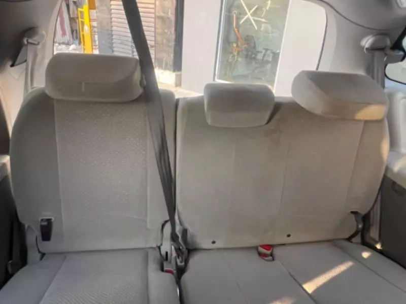 Toyota Sienna   - 2011