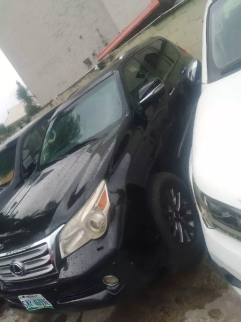 Lexus GX 460   - 2013