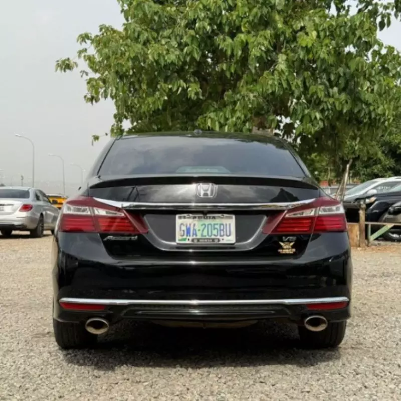 Honda Accord   - 2015