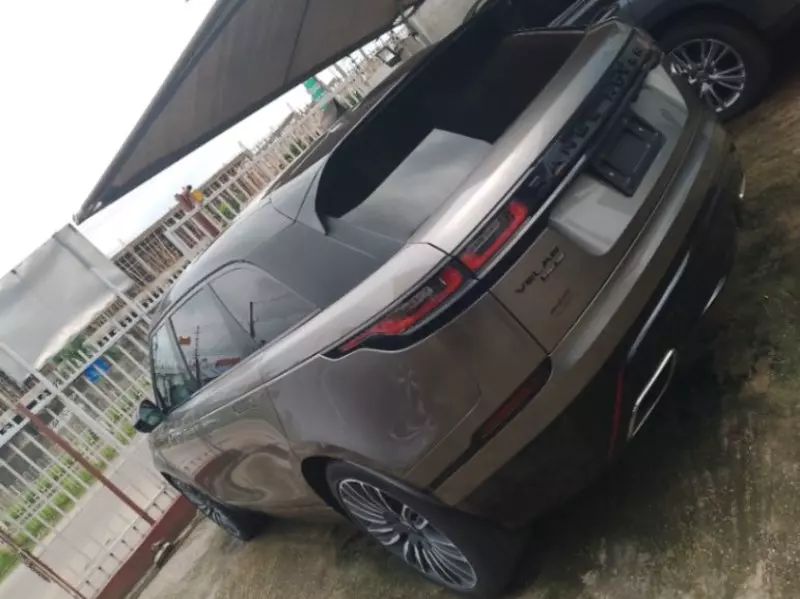 RANGE ROVER HSE LR4   - 2020