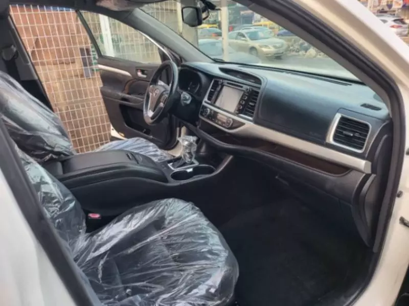 TOYOTA Highlander   - 2015
