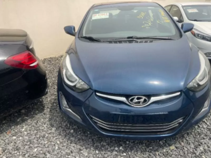 Hyundai Elantra   - 2016