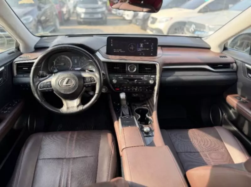 Lexus RX   - 2020