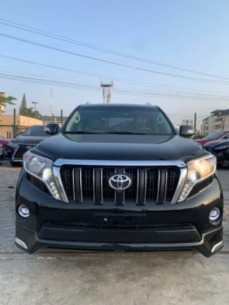 Toyota Land Cruiser   - 2016