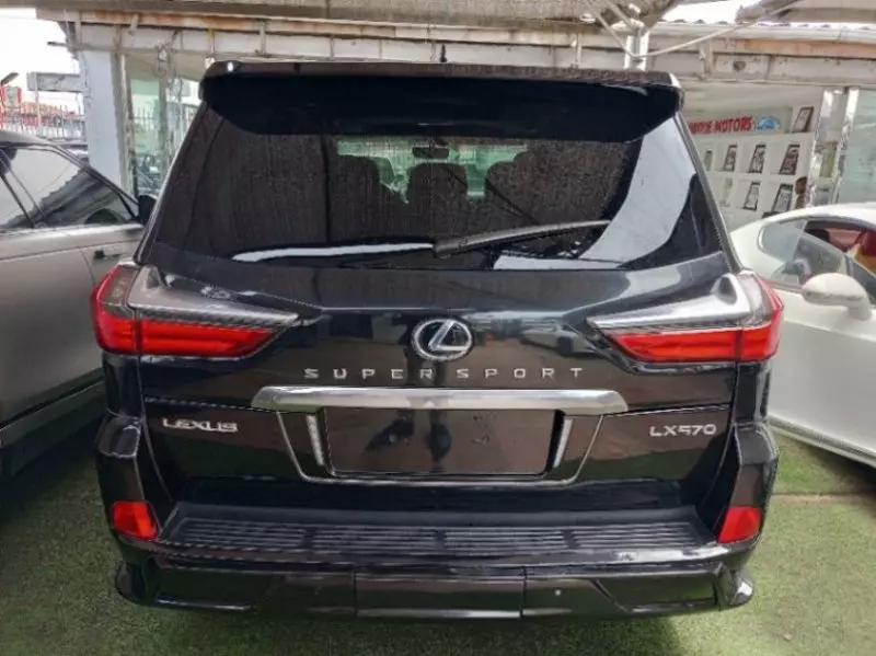 Lexus LX 570 - 2017