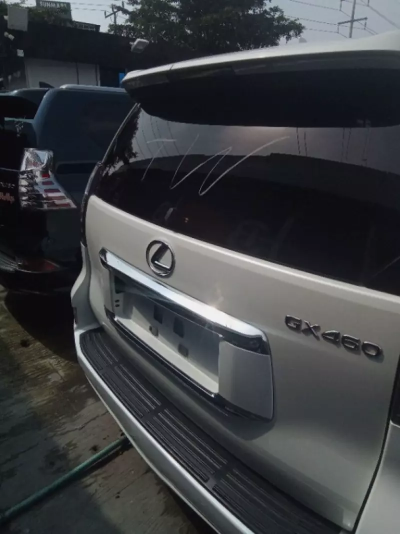 Lexus GX 460   - 2010