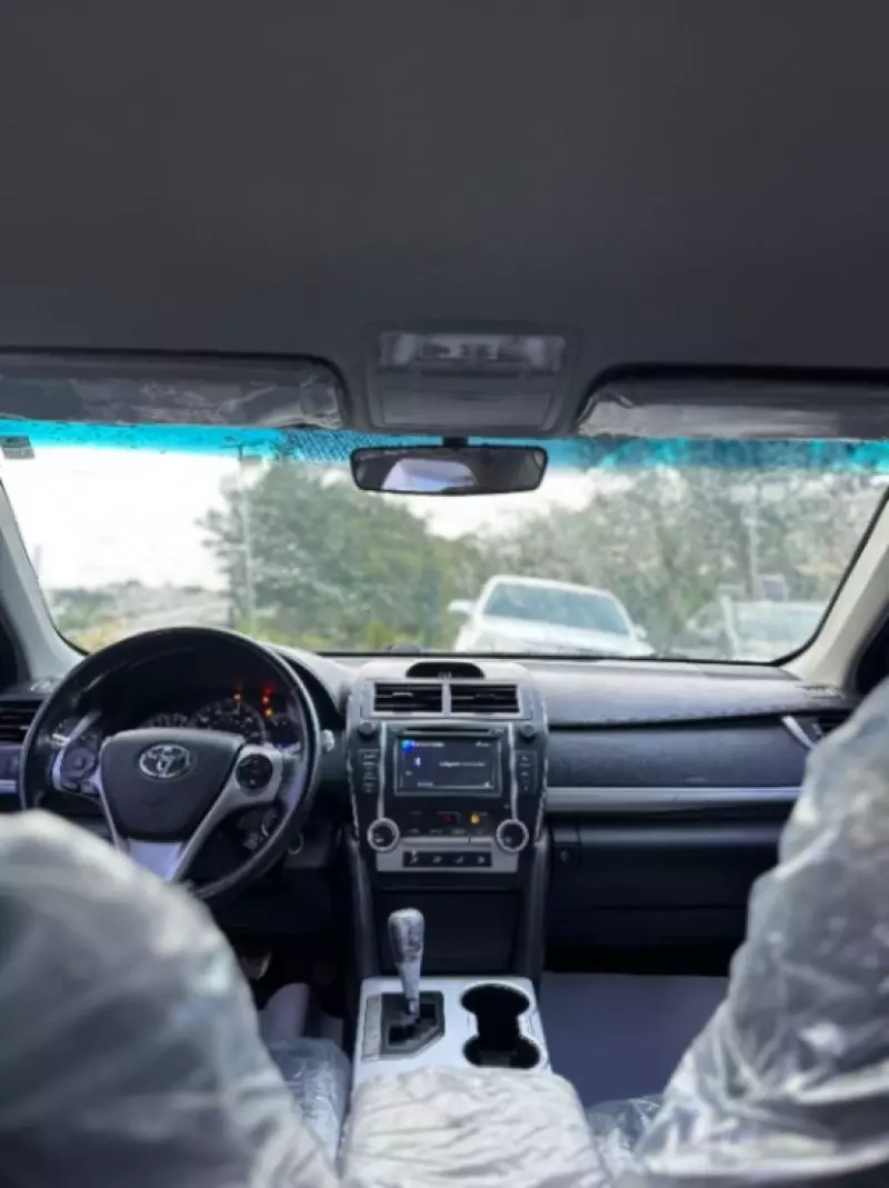 Toyota Camry   - 2014
