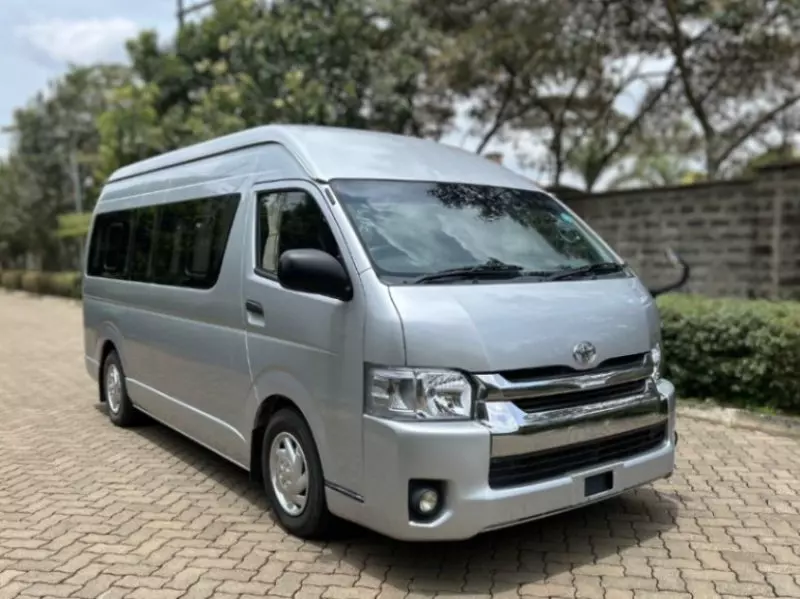 Toyota Hiace   - 2019