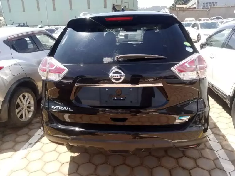 Nissan X-Trail   - 2016