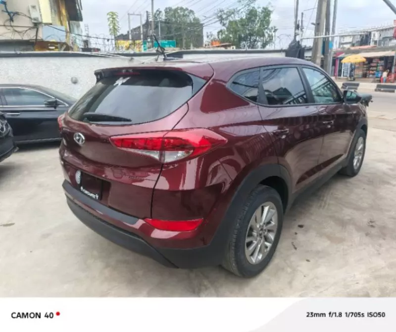 Hyundai Tucson   - 2017