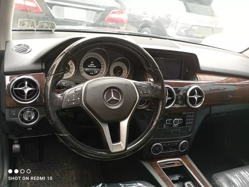 Mercedes-Benz GLK 350   - 2014