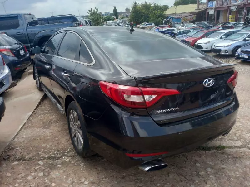 Hyundai Sonata   - 2017