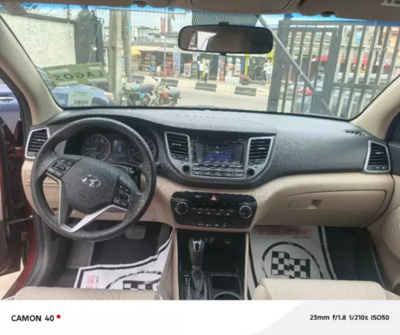 Hyundai Tucson   - 2017