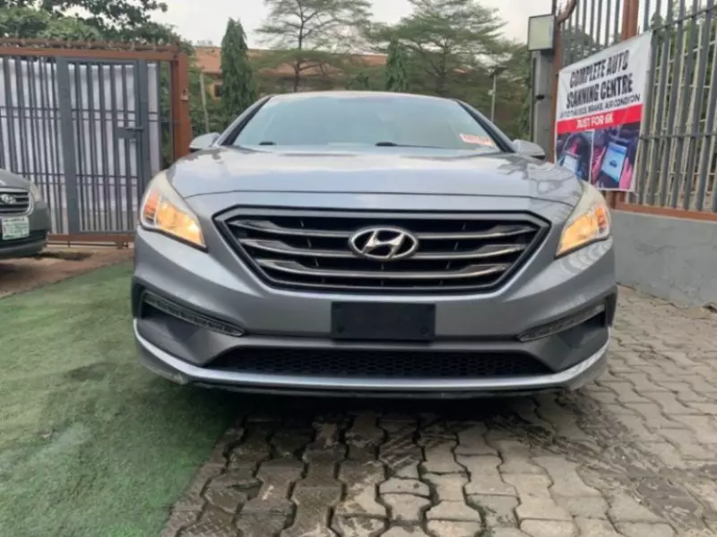 Hyundai Sonata   - 2015