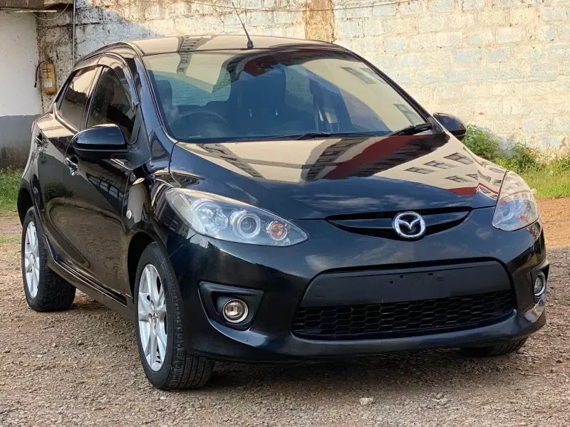 Mazda Demio   - 2011