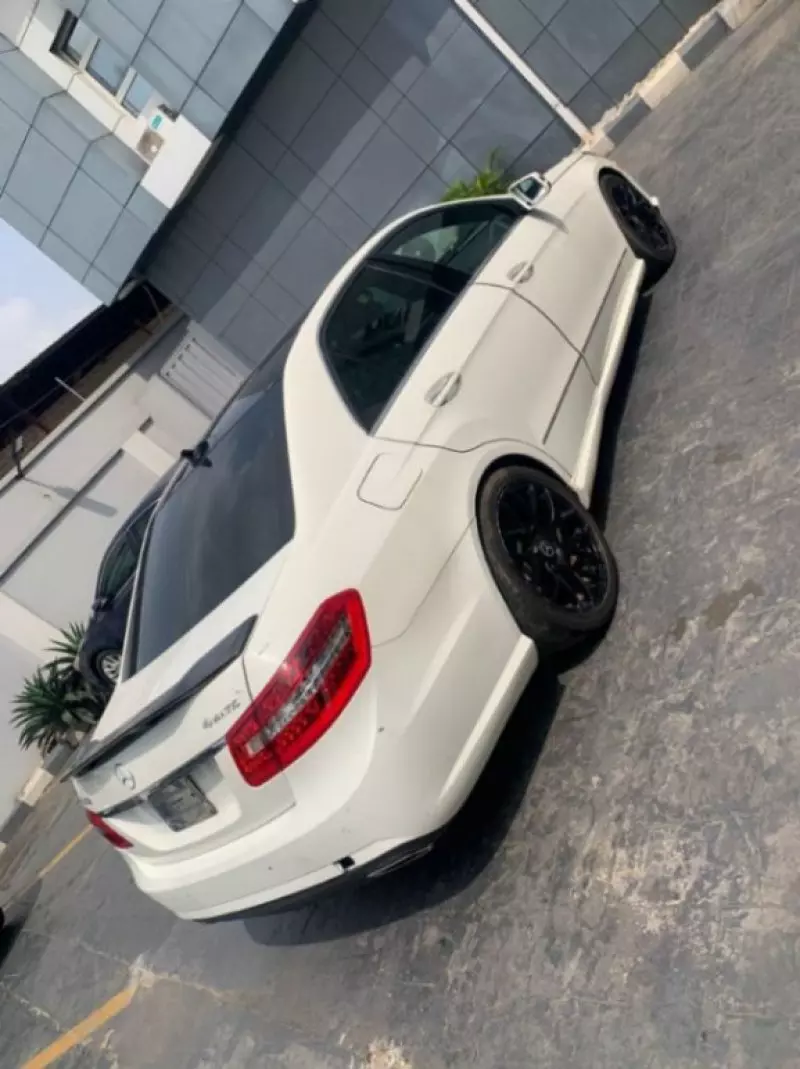 Mercedes-Benz E-Class   - 2011