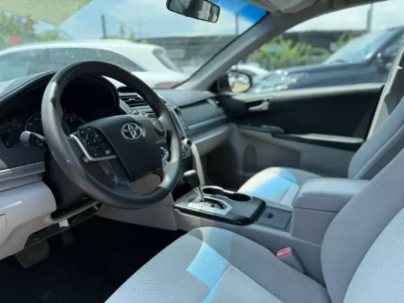 Toyota Camry   - 2012