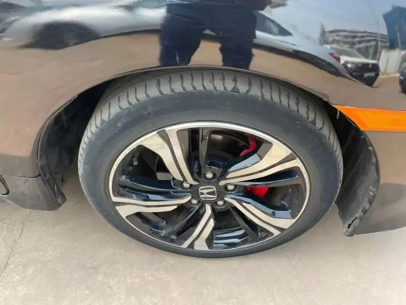 Honda Civic   - 2016