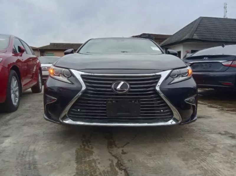 Lexus ES - 2017