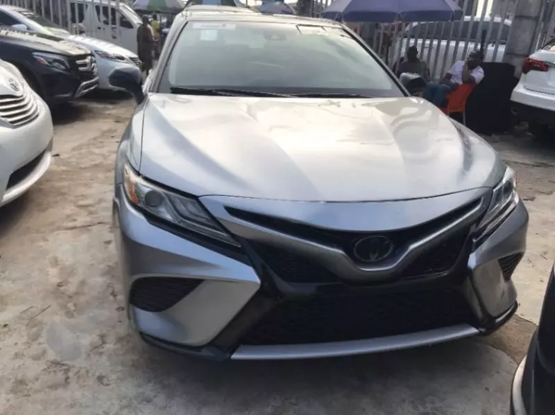 TOYOTA Camry   - 2019
