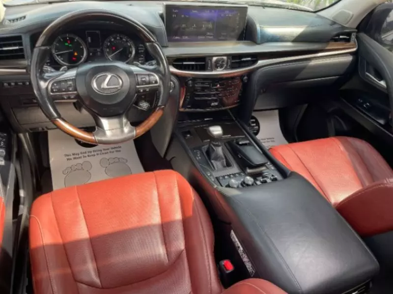 Lexus LX 570   - 2016