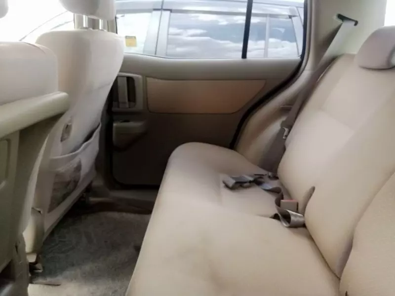 Toyota Raum    - 2010