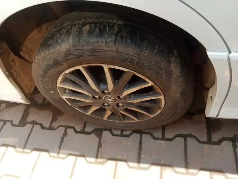 Toyota Noah - 2016