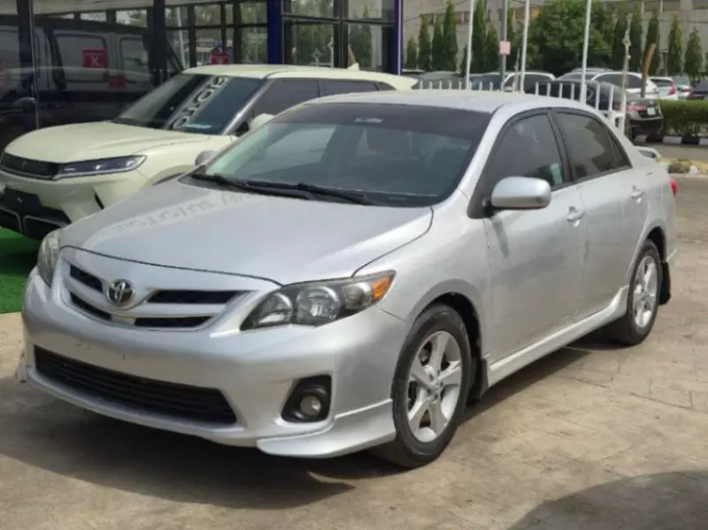 Toyota Corolla - 2013