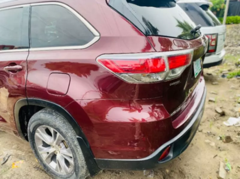 TOYOTA Highlander   - 2014