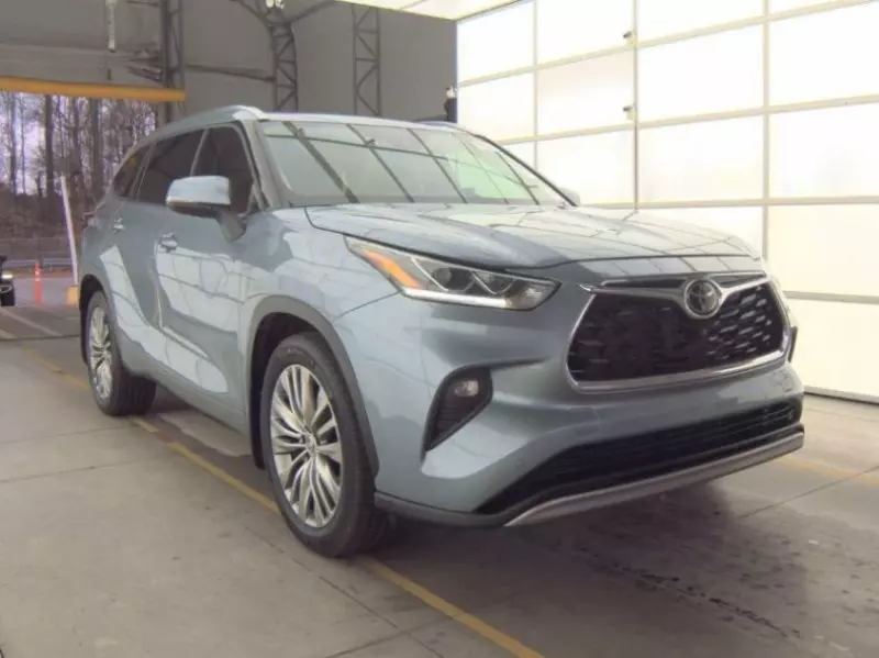 TOYOTA Highlander   - 2020