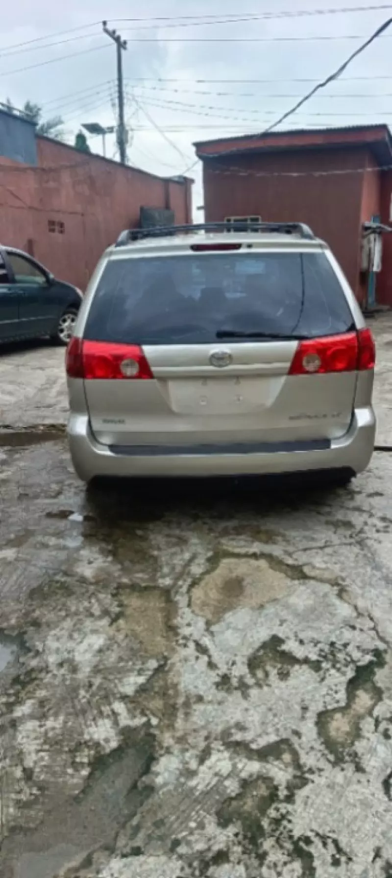 TOYOTA Sienna   - 2008