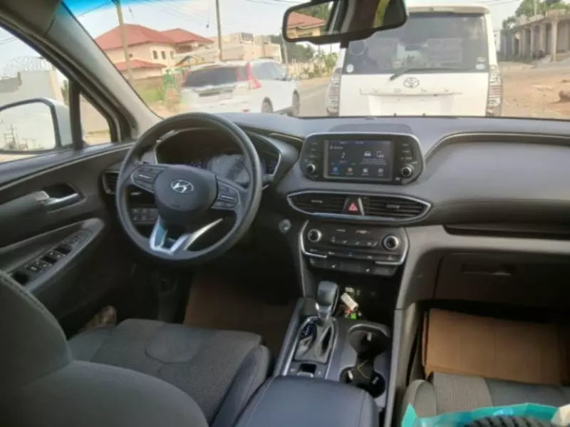 Hyundai Santa Fe   - 2020